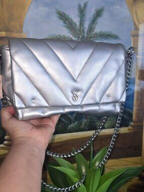 Victoria’s Secret Metallic Silver Quilted Crossbody Bag Medium Chain Strap NWT